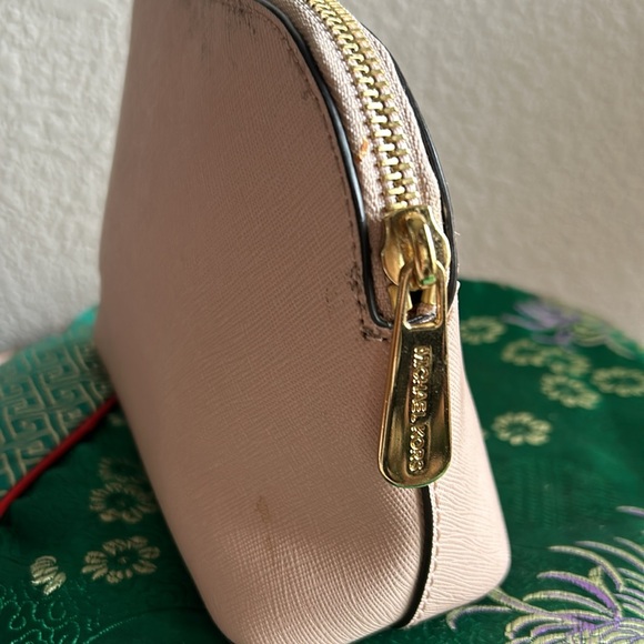 Michael Kors pink Cosmetic Bag - Picture 3 of 8